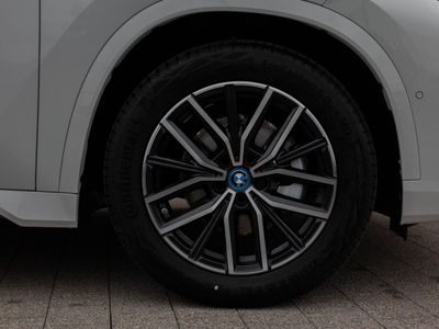 2025 BMW iX1