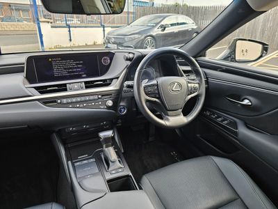 2021 Lexus ES 300h
