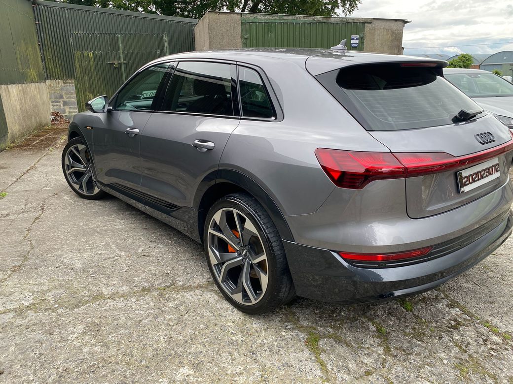 2020 Audi e-tron