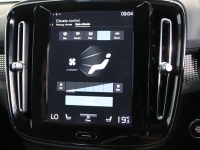 2021 Volvo XC40