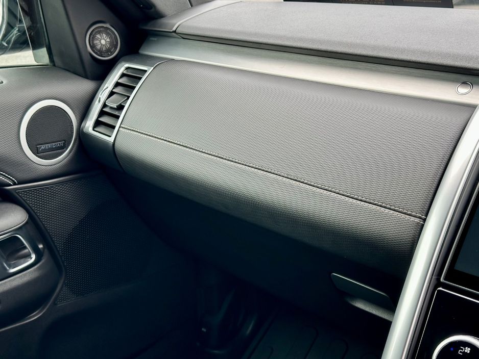 2024 Land Rover Discovery