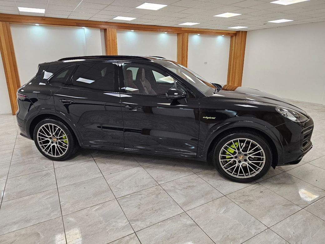 2023 Porsche Cayenne