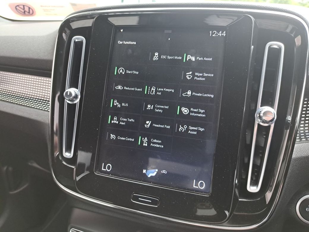 2020 Volvo XC40