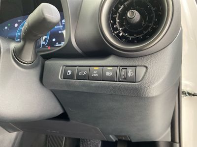 2025 Toyota C-HR