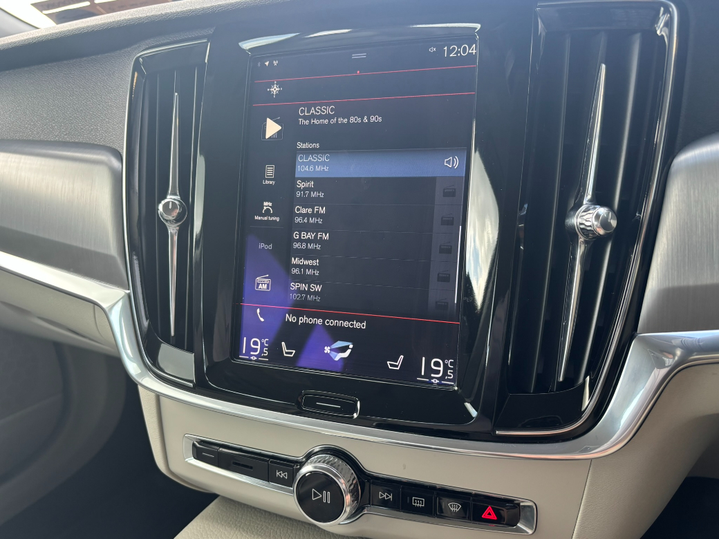 2018 Volvo V90
