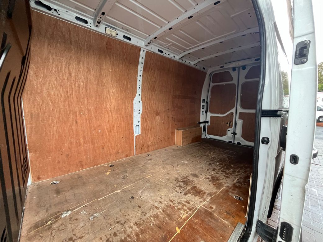 2022 Renault Master