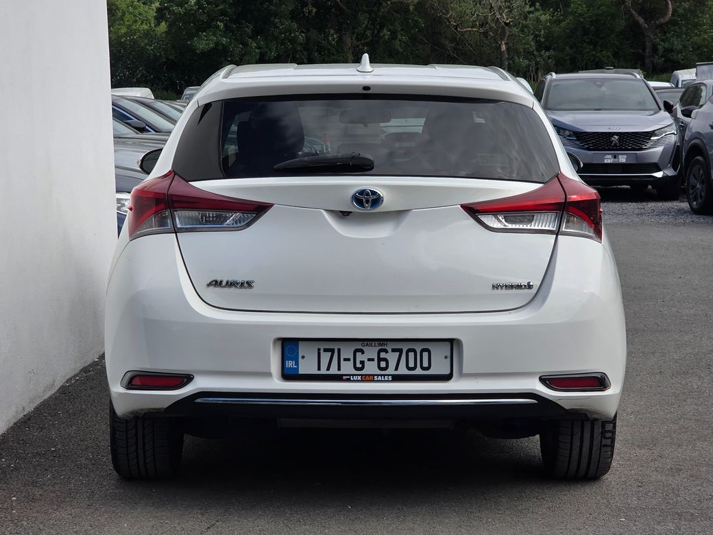 2017 Toyota Auris
