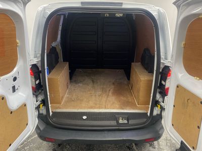 2023 Ford Transit Courier