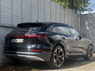 2022 Audi e-tron