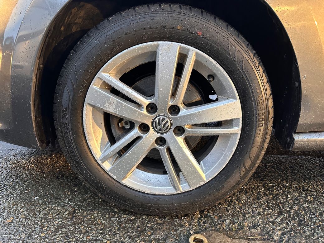 2017 Volkswagen Polo