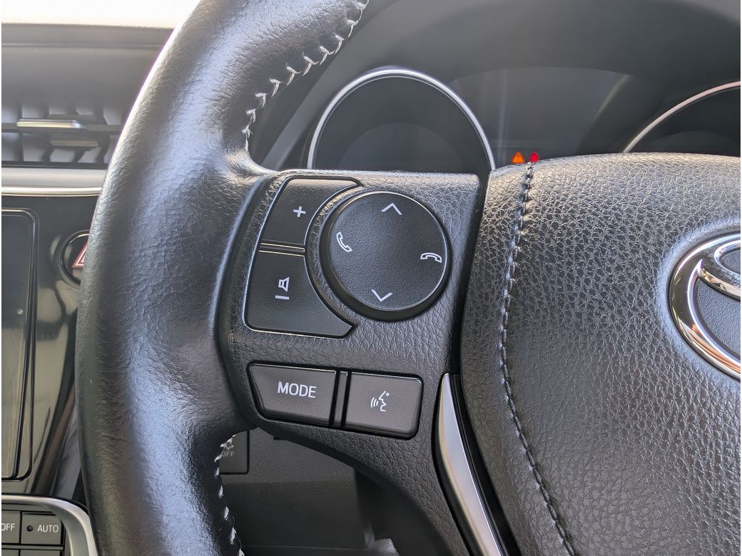 2016 Toyota Auris