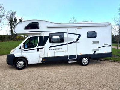 2013 SWIFT ESCAPE 696 R.H.D 