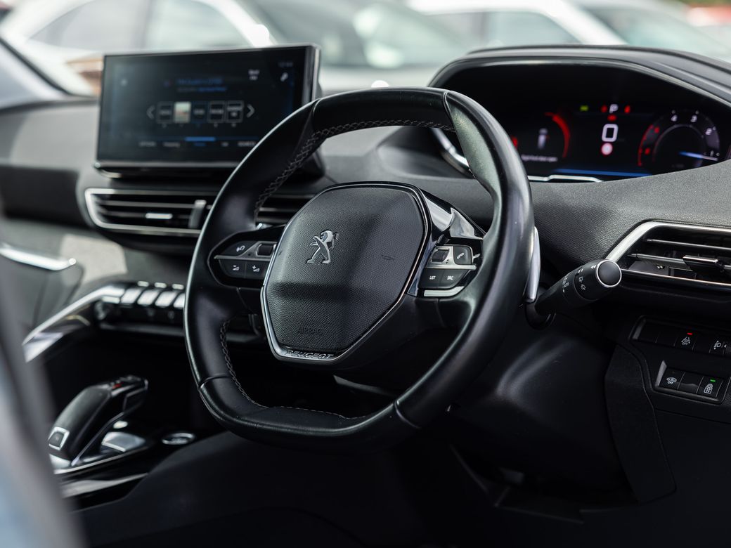 2022 Peugeot 5008