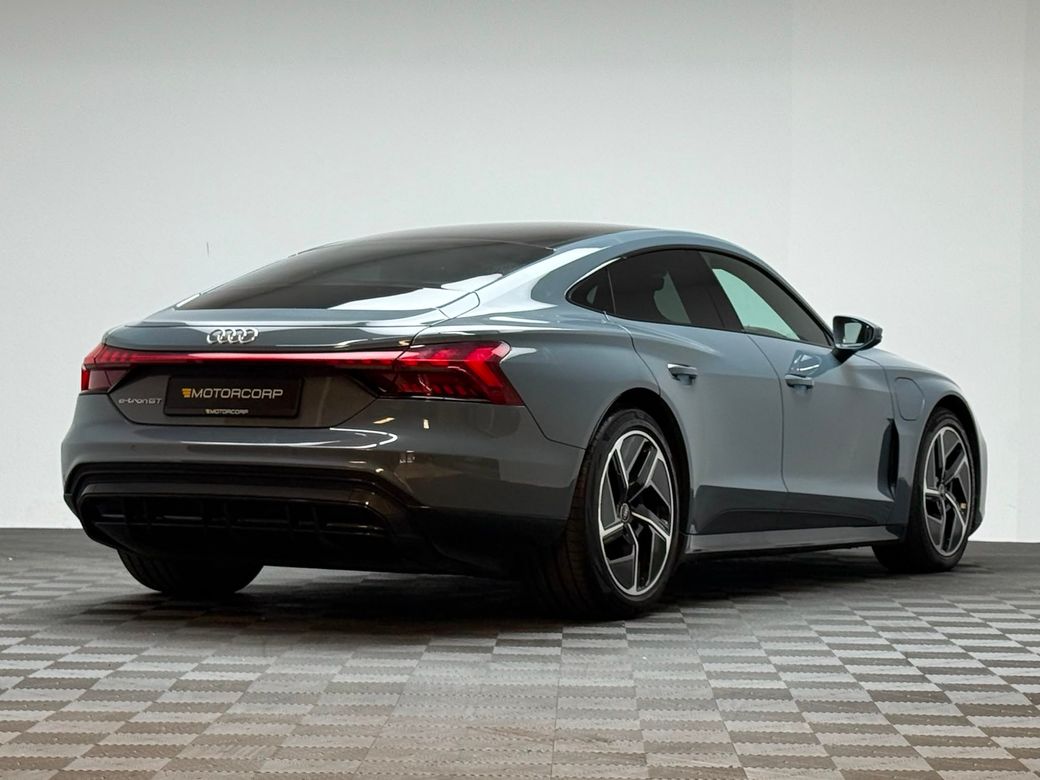 2022 Audi e-tron GT
