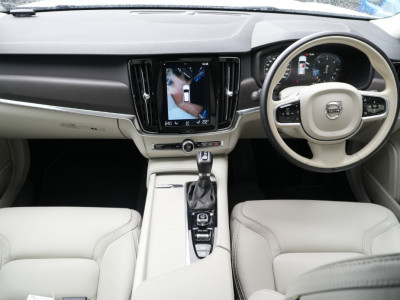 2019 Volvo V90 Cross Country