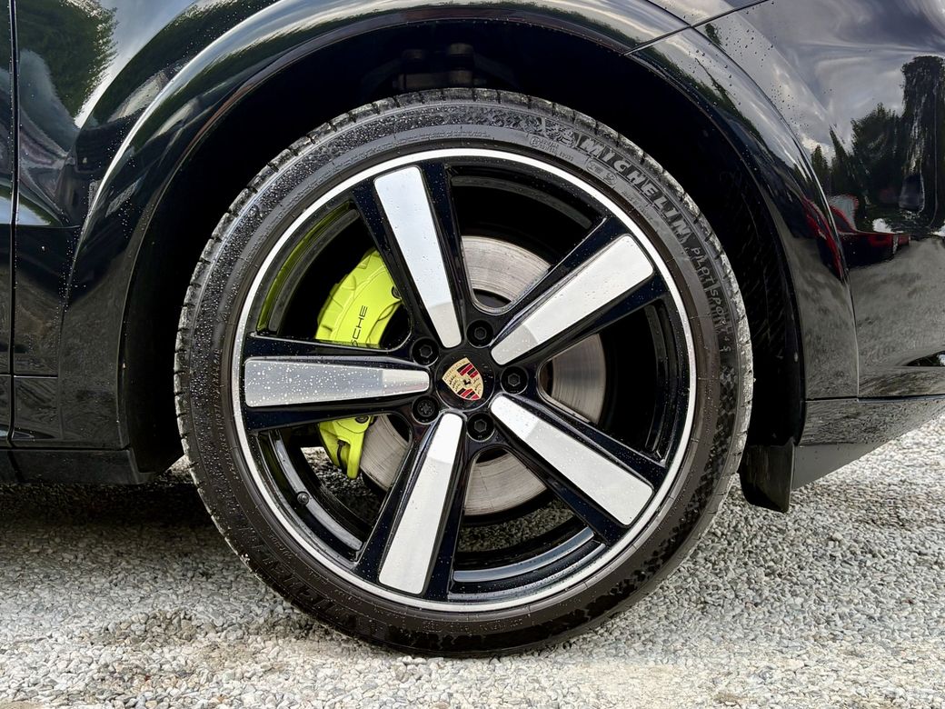 2023 Porsche Cayenne