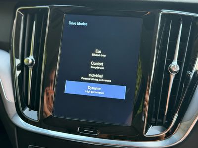 2020 Volvo V60