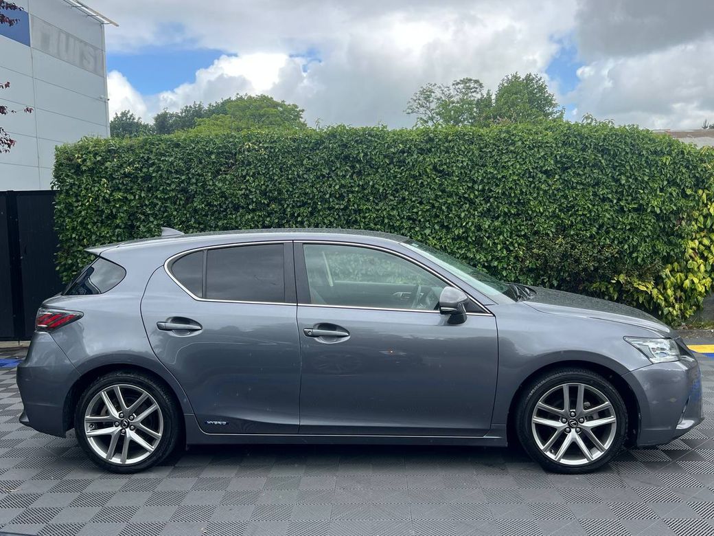 2017 Lexus CT 200h