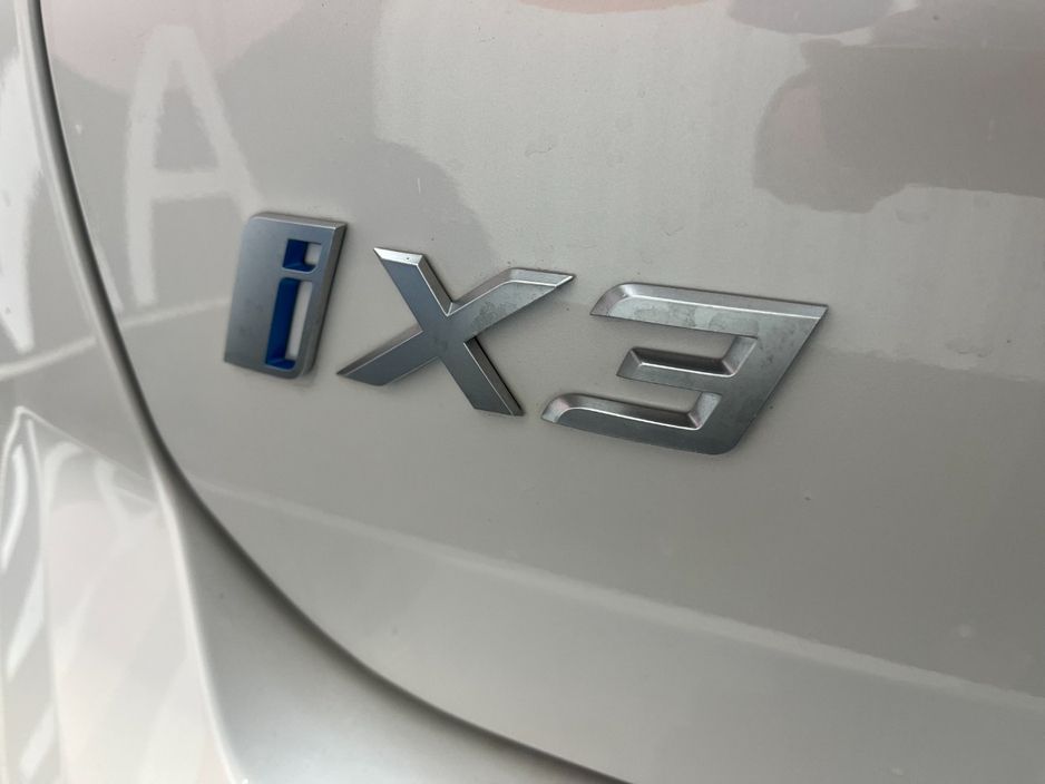 2025 BMW iX3