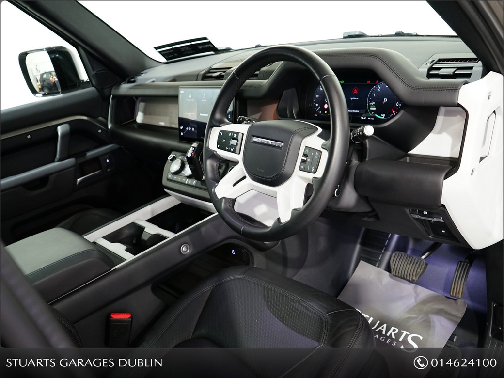 2025 Land Rover Defender