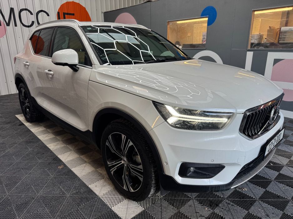 2022 Volvo XC40