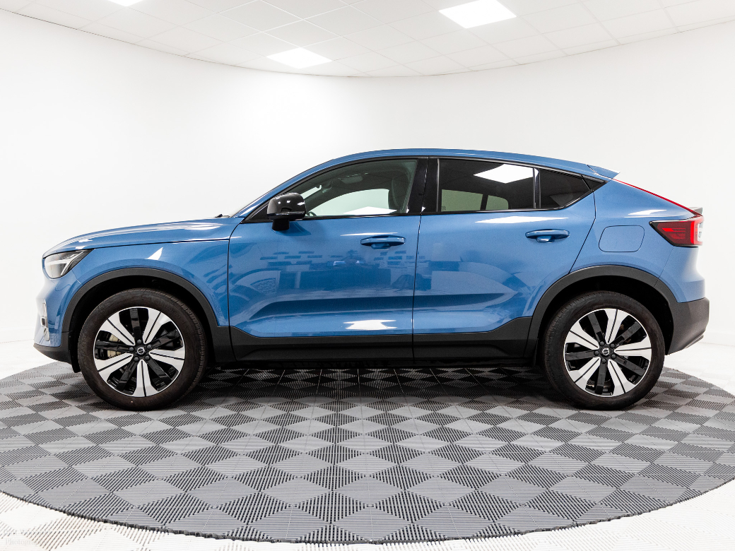 2023 Volvo C40