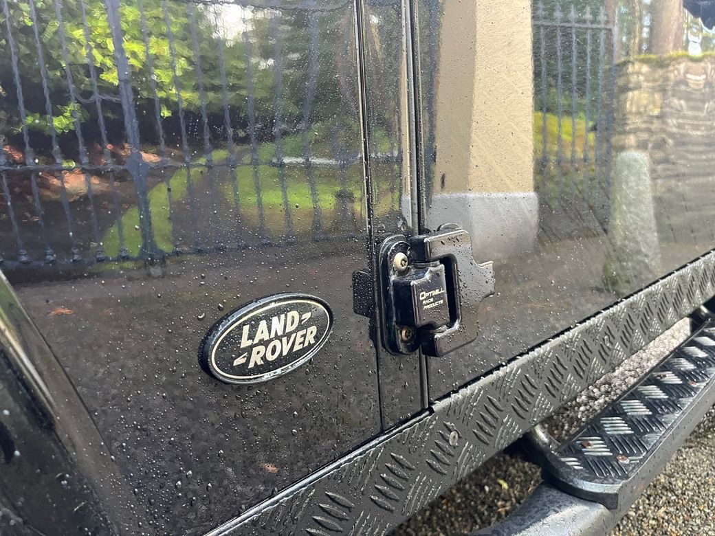 2015 Land Rover Defender 90