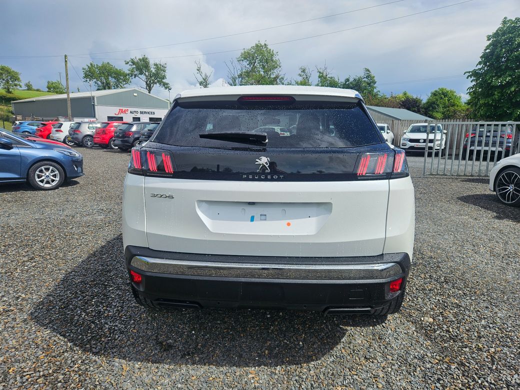 2021 Peugeot 5008