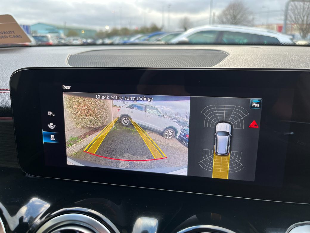 2023 Mercedes-Benz EQB