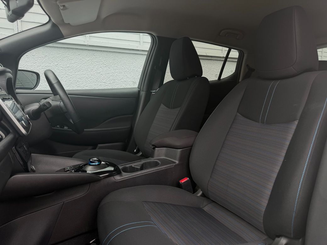 2022 Nissan Leaf