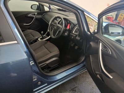 2014 Opel Astra