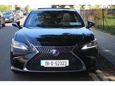 2019 Lexus ES 300h