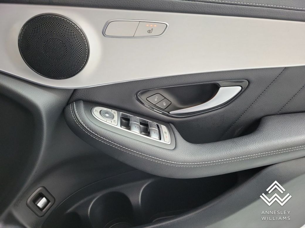 2021 Mercedes-Benz GLC Class