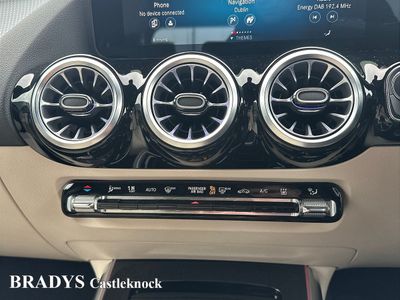 2022 Mercedes-Benz EQA