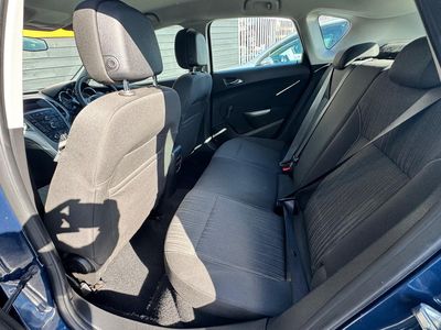2011 Opel Astra