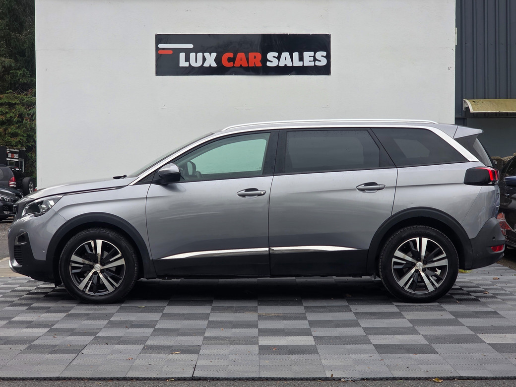2020 Peugeot 5008