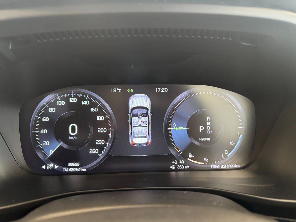 2022 Volvo XC40