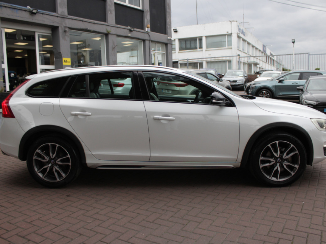 2016 Volvo V60