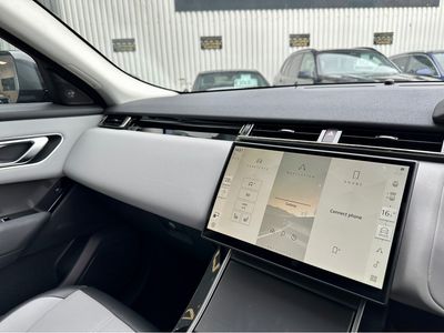 2025 Land Rover Range Rover Velar