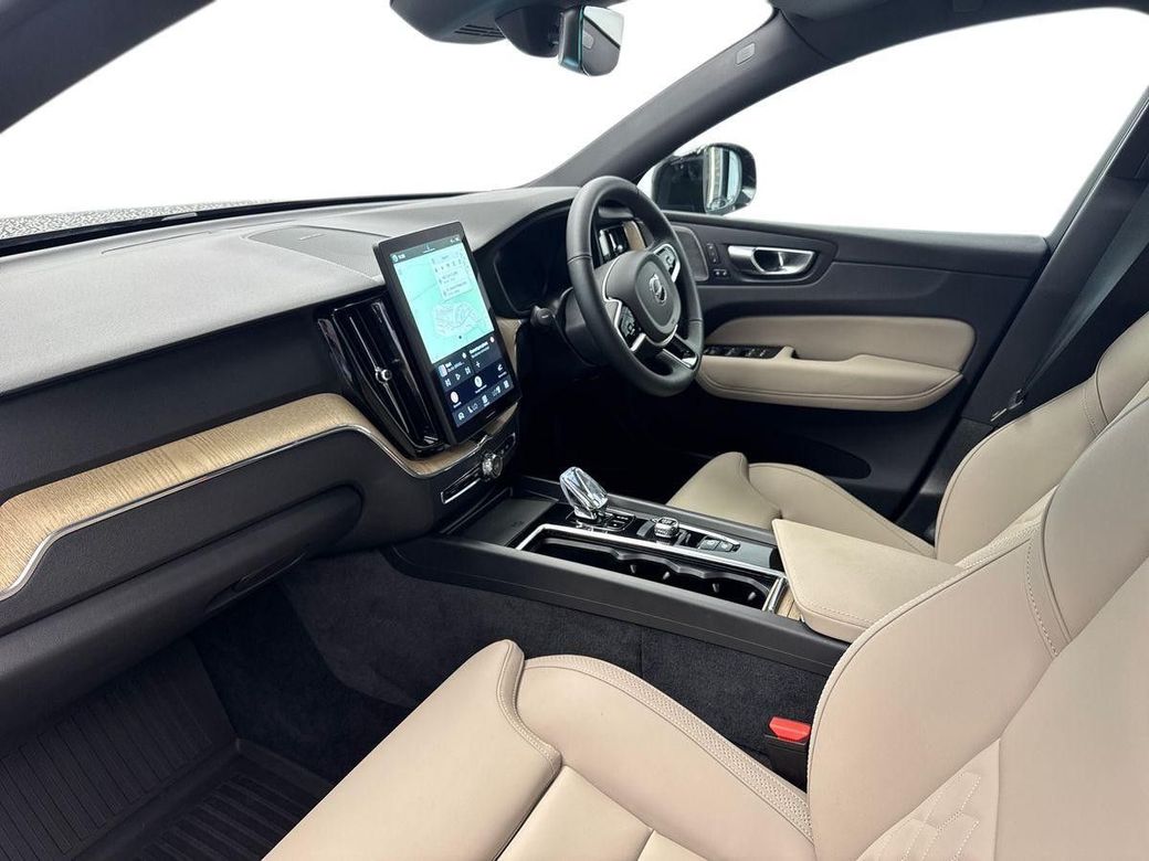 2025 Volvo XC60