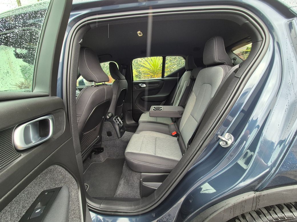2022 Volvo XC40
