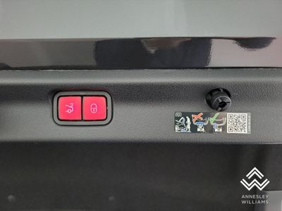 2025 Mercedes-Benz EQE