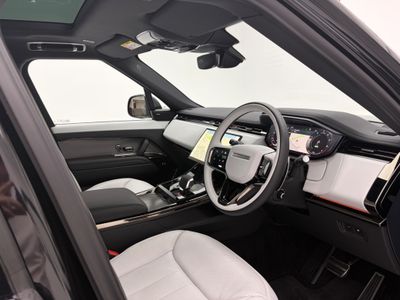 2025 Land Rover Range Rover Sport
