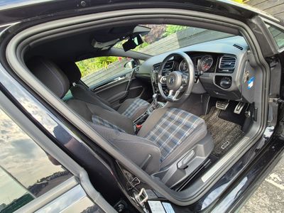 2016 Volkswagen Golf