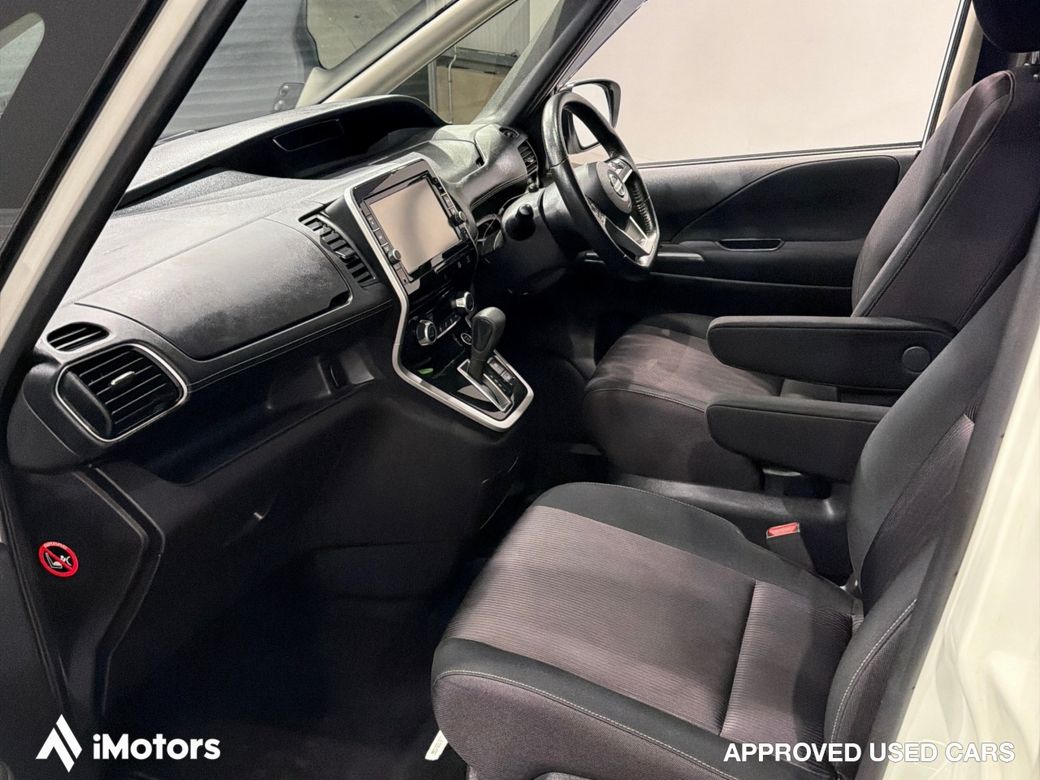 2017 Nissan Serena