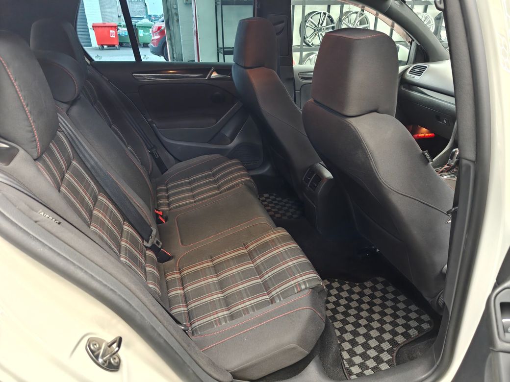 2011 Volkswagen Golf