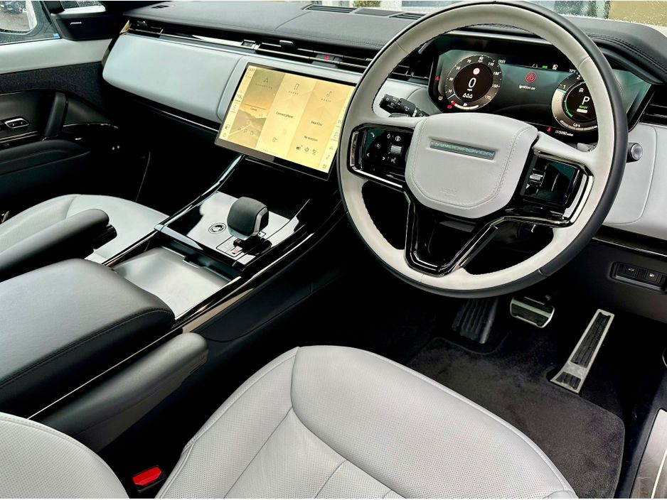 2025 Land Rover Range Rover Sport