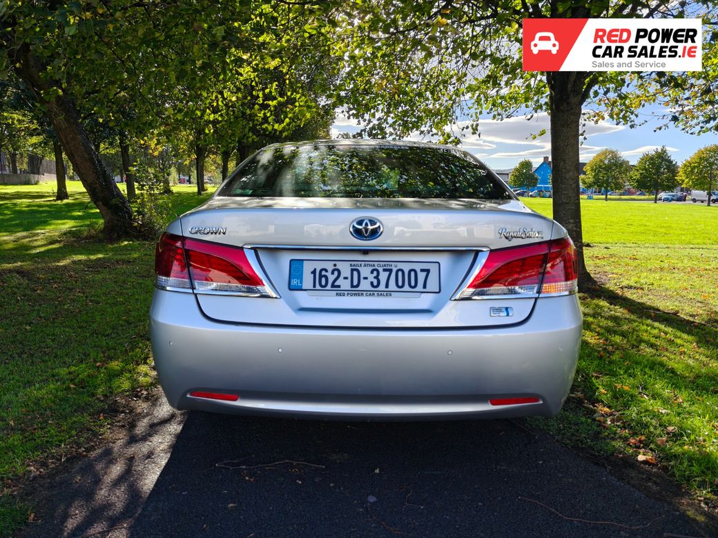 2016 Toyota Crown