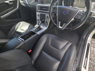 2017 Volvo V60 Cross Country