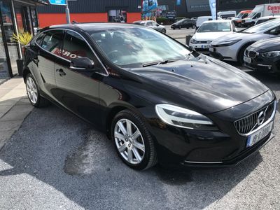2018 Volvo V40